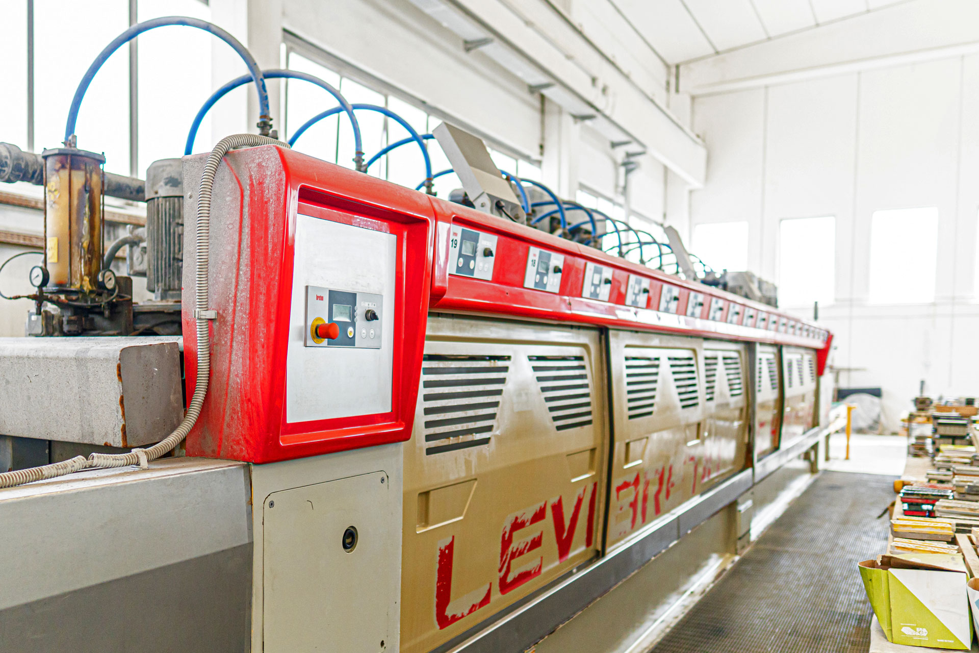 Tecnologie innovative e avanzate per la lavorazione di graniti, quarziti, marmi duri e pietre naturali. Big Graniti Verona Italy. Tecnologie innovative e avanzate per la lavorazione di graniti, quarziti, marmi duri e pietre naturali. Big Graniti Verona Italy.